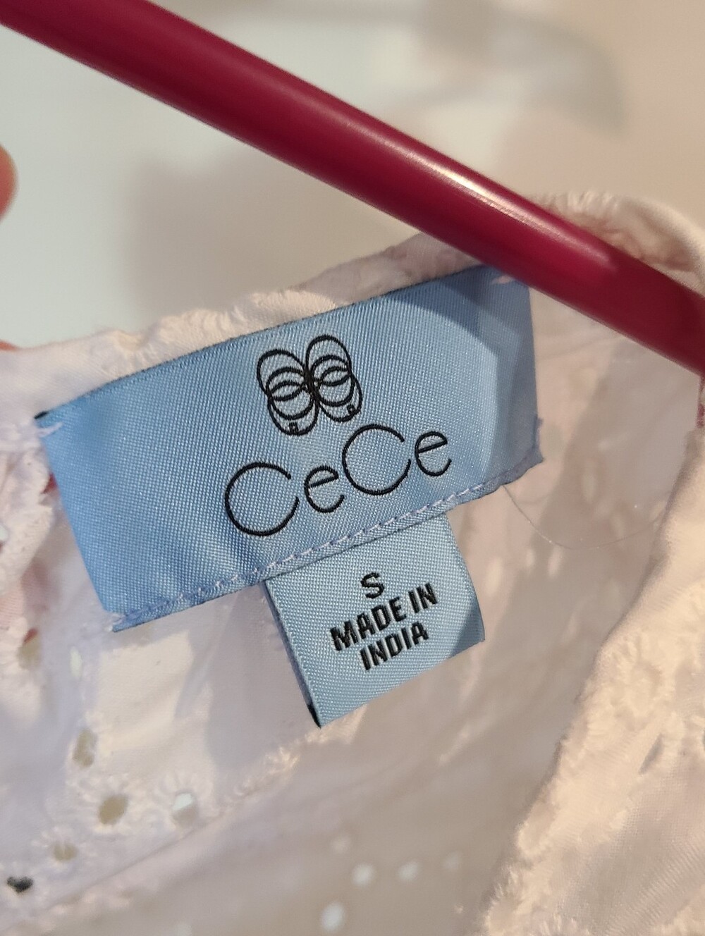 Cece Lace Shell Top - Picture 2 of 3